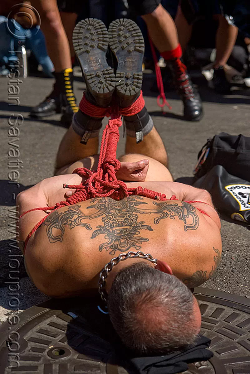 Rope Bondage - Derek Da Silva Tied-up by Tony Buff - Dore Alley Fair (San  Francisco)