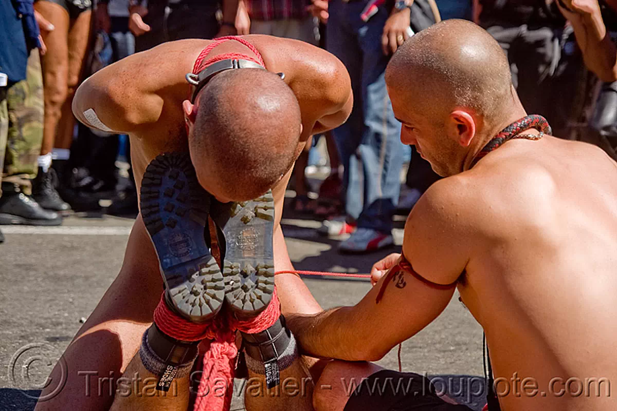 Tony Buff Performing Rope Bondage - Dore Alley Fair (San Francisco)